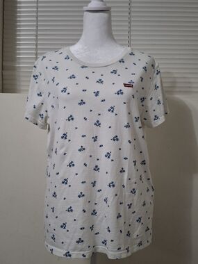 Levi's White Tee with Navy Floral Print
